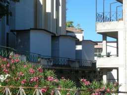 25-Comune di Cosenza. Vista laterale delle strutture